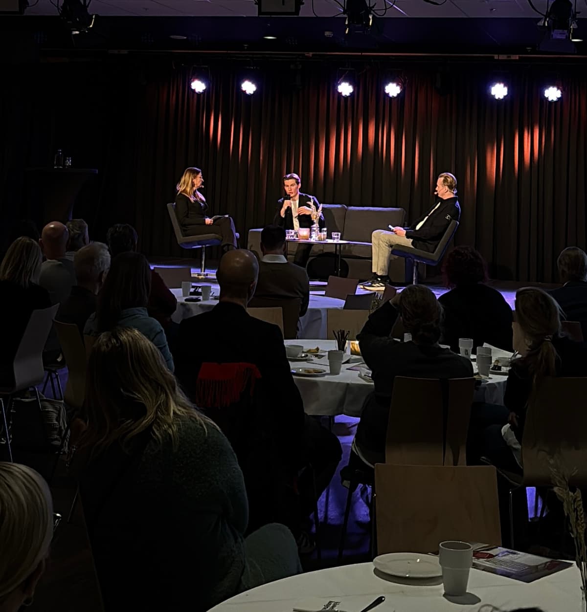 Simon Bäckström – Dinmedia
